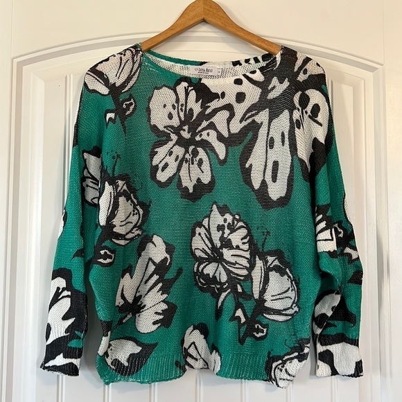 Luisa Ricci Italy Flowery Sweater  Top Size Small - Picture 1 of 4